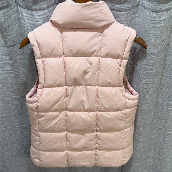 Tommy Hilfiger Light Pink Cabin core Outerwear Quilted Vest - Picture 2 of 7